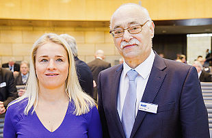 VdK-Bundesvorsitzende Verena Bentele mit dem Landesvorsitzenden Horst Vöge.