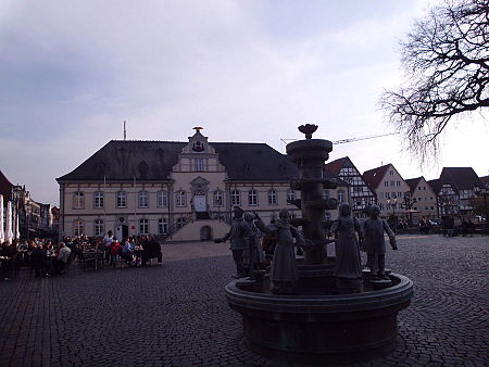 Rathaus, Bürgerbrunnen, Marktplatz