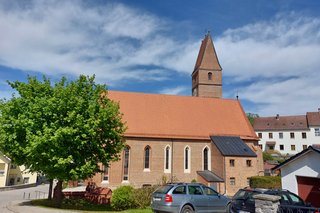 Bild der Kirche hl. Walburga in Walburgskirchen