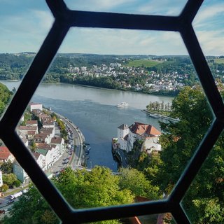 Blick von der Veste Oberhaus auf Donau, Inn und Ilz