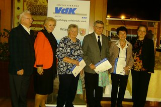 von links: Vorsitzender Walter Hartmann; Kreisvorsitzende Petra Guttenberger, MdL; Irmgard Stiegler, Erich Leicht, Hannelore Tiepolt, Kreisgeschäftsführerin Anja Goldmann