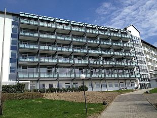 Außenansicht Hotel in Bad Fredeburg mit neuen Balkonen