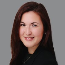 Das Portraitfoto zeigt Carina Kempf