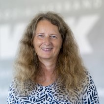 Auf dem Foto sieht man die Pressesprecherin Dr. Bettina Schubarth.