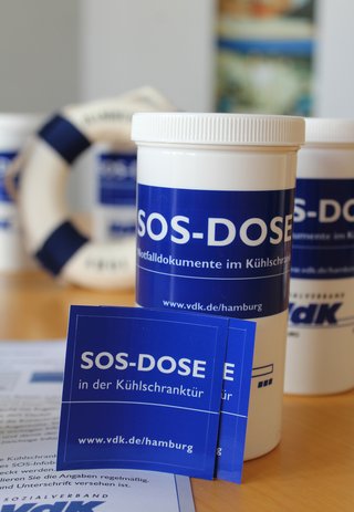 Notfalldose mit Aufkleber VdK Hamburg