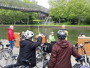 Spiralbrücke "Slinky Springs to Fame" am Rhein-Herne-Kanal