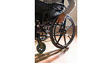 Symbolfoto: Ein Rollstuhl
